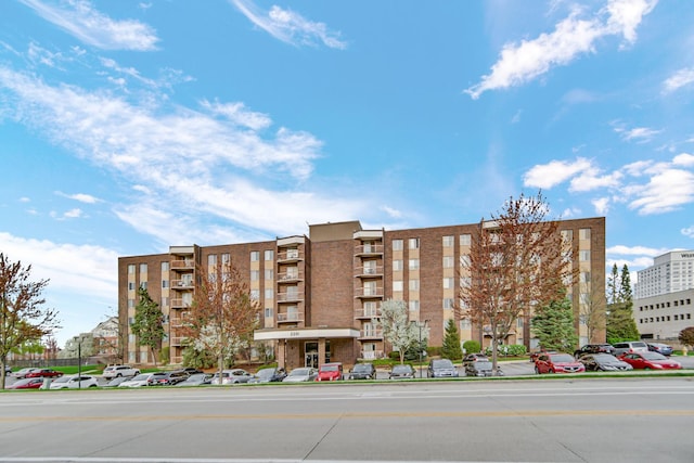 2201 S Grace St Unit 608, Lombard, IL 60148 - view of building exterior