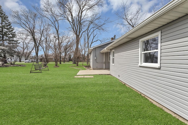 view of yard with a patio