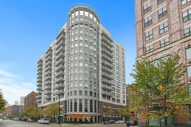 421 W Huron St Unit 1504, Chicago, IL 60654 - view of building exterior
