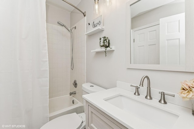 214 Woodstone Dr, Buffalo Grove, IL 60089 - bathroom featuring vanity, shower / tub combo with curtain, and toilet