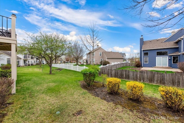422 Cromwell Cir Unit 2, Bartlett, IL 60103 - view of yard featuring a residential view