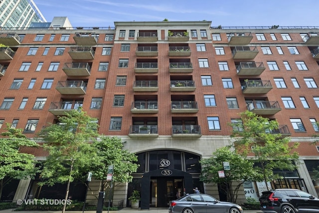 33 W Huron St Unit 309, Chicago, IL 60654 - view of apartment building / complex