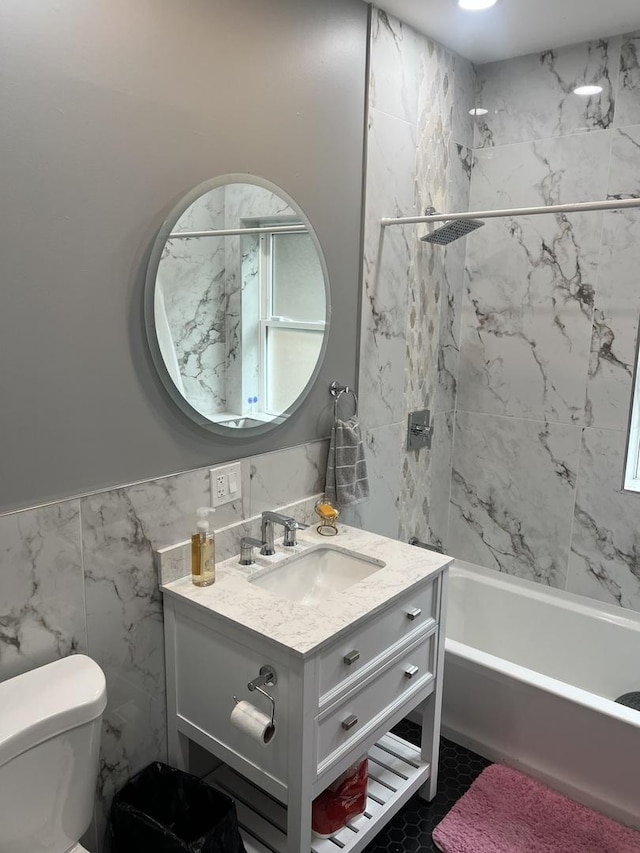 7435 S Indiana Ave, Chicago, IL 60619 - full bathroom featuring washtub / shower combination, toilet, and vanity