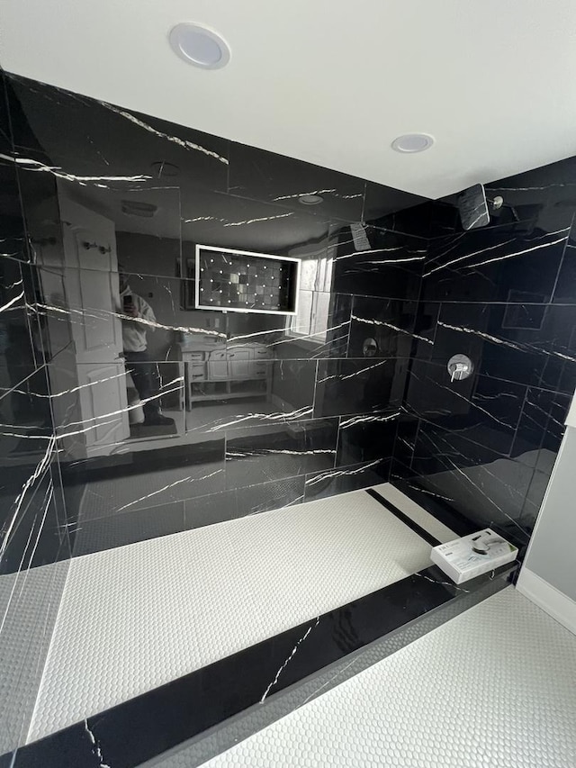 7435 S Indiana Ave, Chicago, IL 60619 - full bathroom with recessed lighting and tiled shower