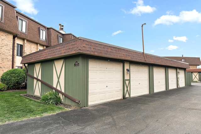 11138 Center Rd Unit E22, Palos Hills, IL 60465 - view of garage
