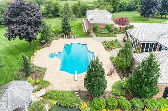 546 Oak Knoll Rd, Barrington Hills, IL 60010 - outdoor pool featuring a patio and a lawn