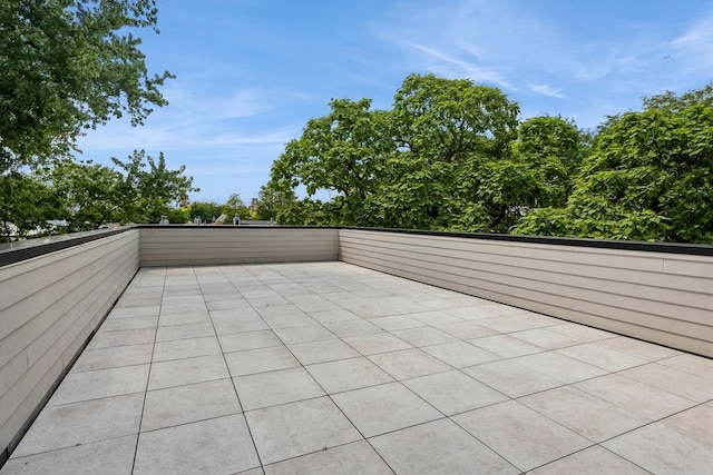 3452 N Bell Ave, Chicago, IL 60618 - view of patio