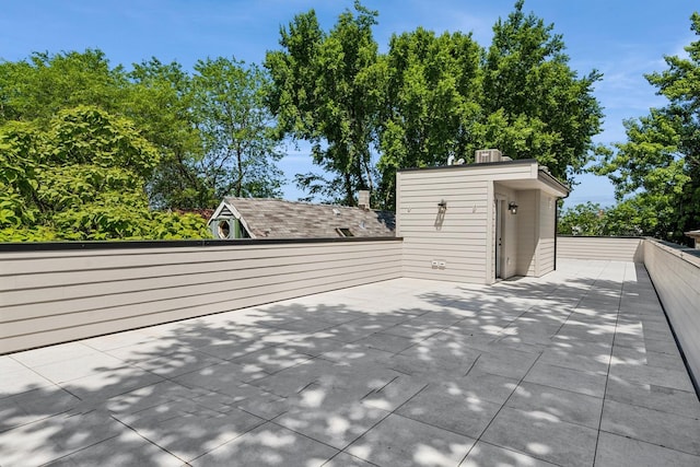 3452 N Bell Ave, Chicago, IL 60618 - view of patio