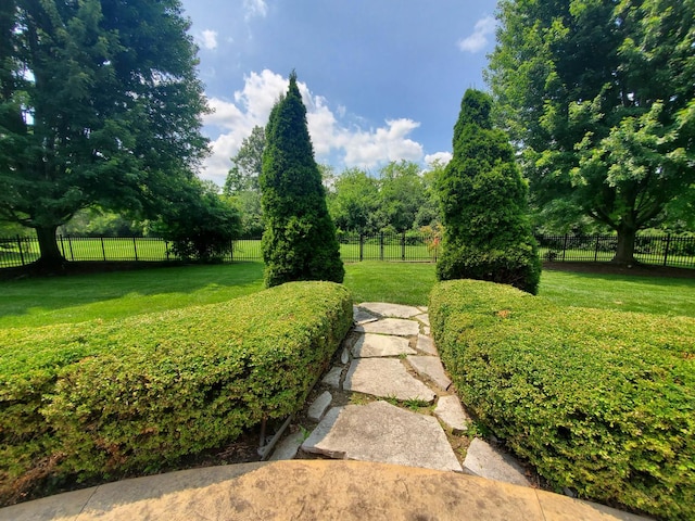 37418 N Fox Hill Dr, Wadsworth, IL 60083 - view of yard featuring a fenced backyard