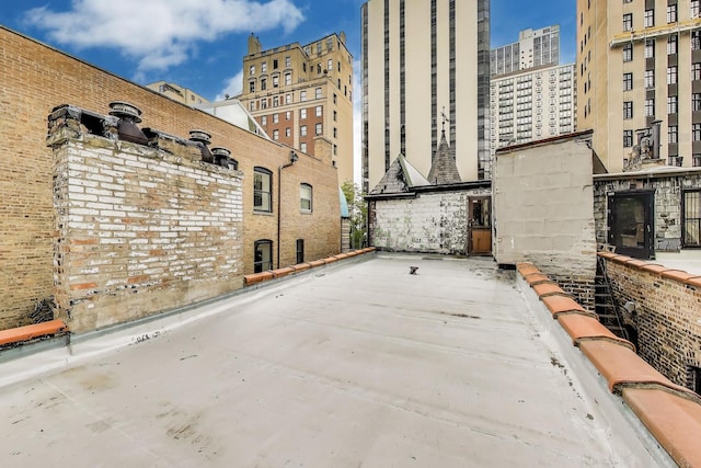 1312 N Astor St, Chicago, IL 60610 - view of patio featuring a view of city