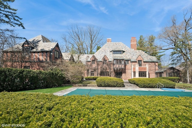 1250 Westmoor Rd, Winnetka, IL 60093 - view of basketball court with a lawn