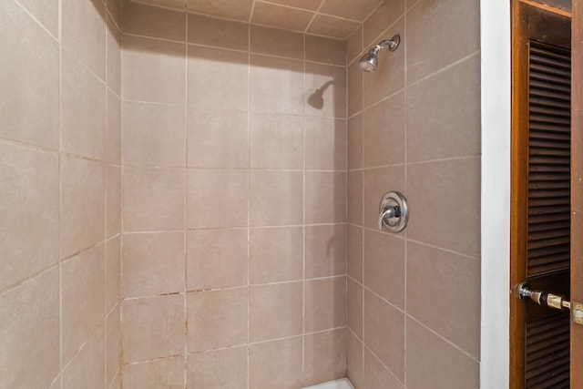 17148 William St, Lansing, IL 60438 - full bath with a tile shower