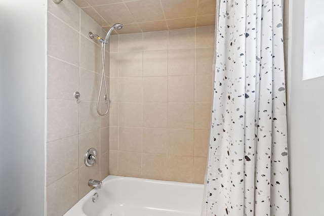 17148 William St, Lansing, IL 60438 - full bath featuring shower / tub combo
