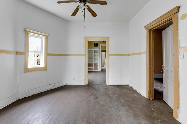 2737 W Congress Pkwy, Chicago, IL 60612 - unfurnished room featuring visible vents, baseboards, and ceiling fan