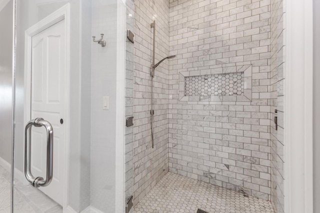 14431 E 2400 N Rd, Hudson, IL 61748 - bathroom featuring a shower stall