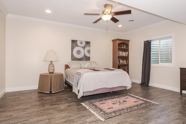 14431 E 2400 N Rd, Hudson, IL 61748 - bedroom featuring crown molding, wood finished floors, baseboards, recessed lighting, and ceiling fan