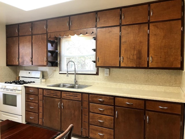 207 N Thomas St, Gilman, IL 60938 - photo 7