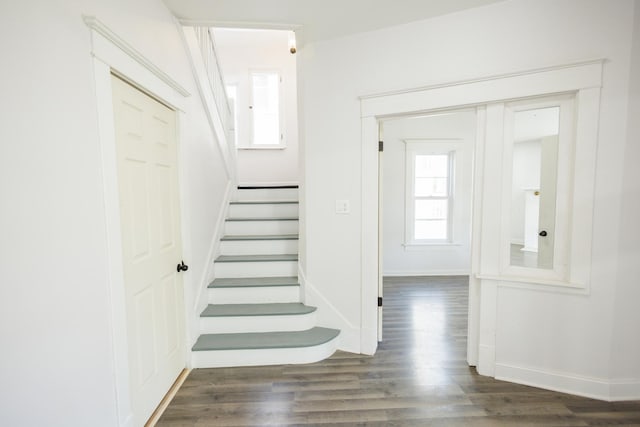 231 S Chicago Ave, Kankakee, IL 60901 - stairway with wood finished floors and baseboards