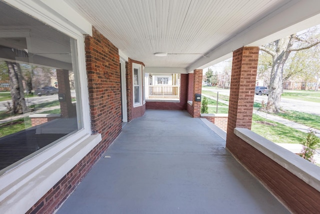 231 S Chicago Ave, Kankakee, IL 60901 - view of patio / terrace with covered porch