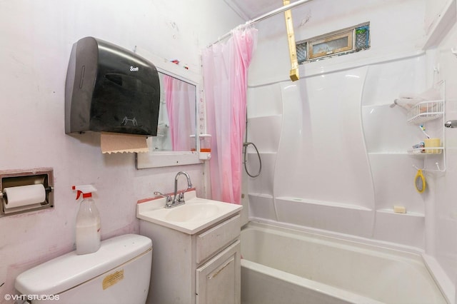 8119 S Escanaba Ave, Chicago, IL 60617 - full bath with vanity and shower / bath combination with curtain