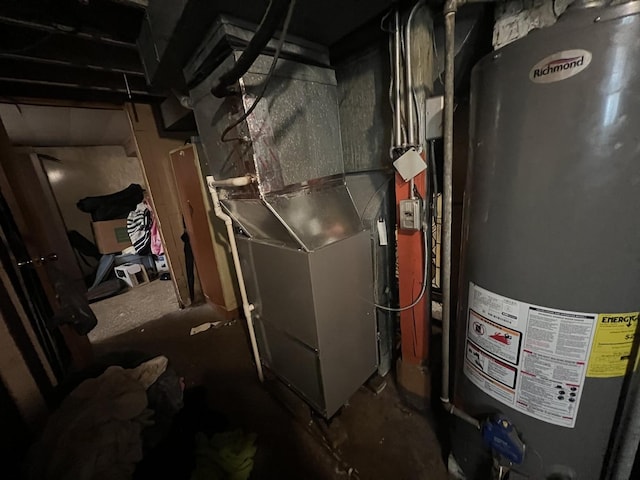 11916 S Harvard Ave, Chicago, IL 60628 - utility room featuring gas water heater and heating unit