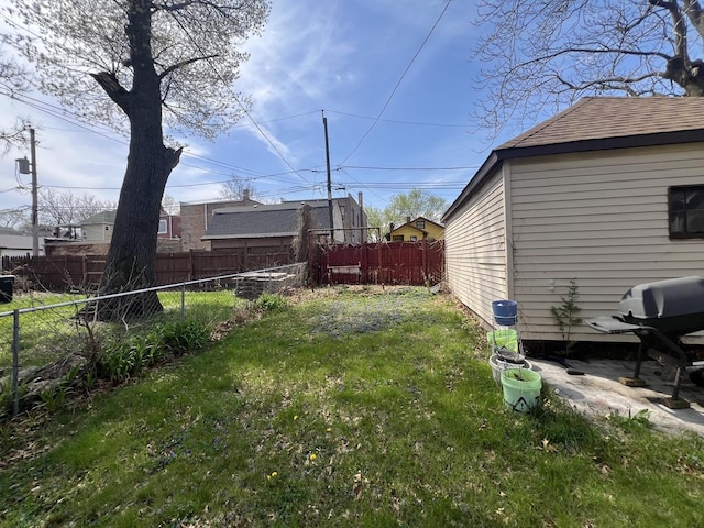 11916 S Harvard Ave, Chicago, IL 60628 - view of yard with fence