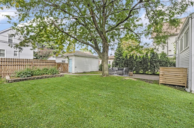 view of yard featuring fence private yard and an outdoor living space