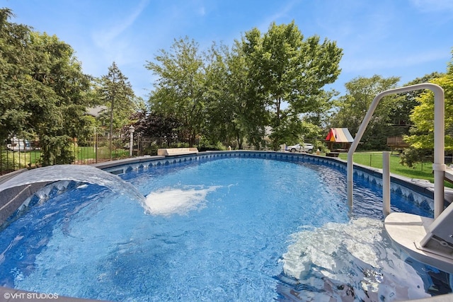 517 S Washington St, Wheaton, IL 60187 - view of pool featuring fence and a fenced in pool