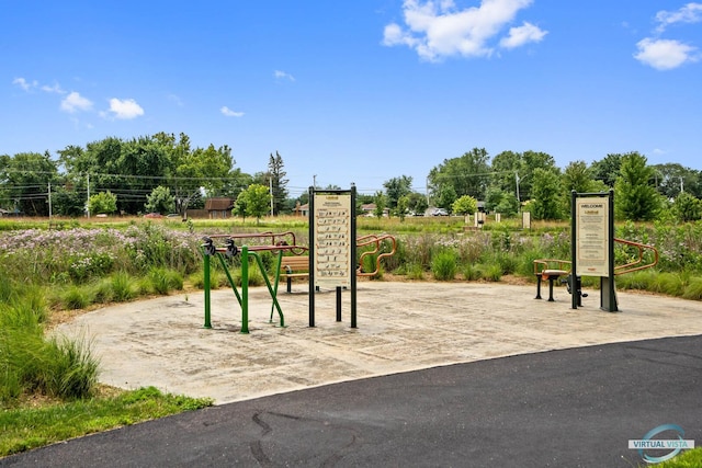 1683 Briarheath Dr, Aurora, IL 60505 - view of home's community