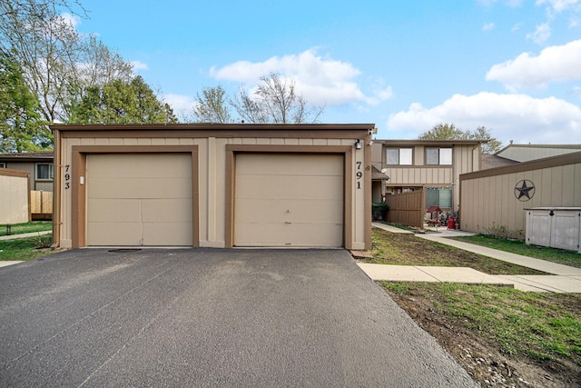 791 Overland Ct, Roselle, IL 60172 - garage featuring fence