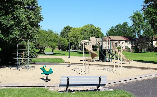 791 Overland Ct, Roselle, IL 60172 - community playground featuring a yard