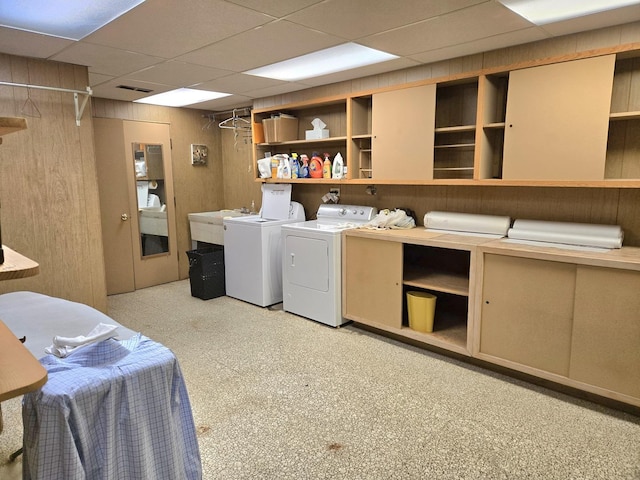12211 S 93rd Ave, Palos Park, IL 60464 - laundry room featuring separate washer and dryer
