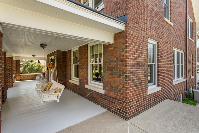 915 W Clark St, Champaign, IL 61821 - view of porch