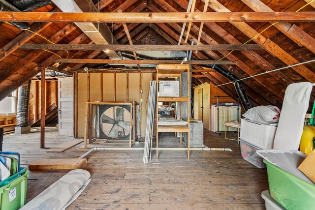 915 W Clark St, Champaign, IL 61821 - view of attic