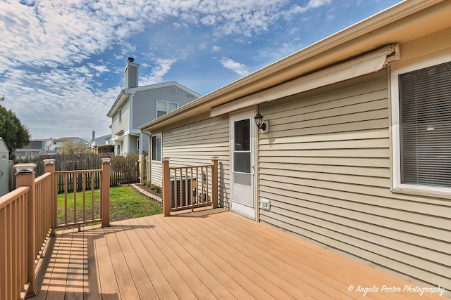 deck with fence