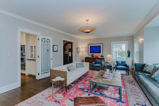 938 Edgemere Ct, Evanston, IL 60202 - living room featuring crown molding, dark wood finished floors, and baseboards