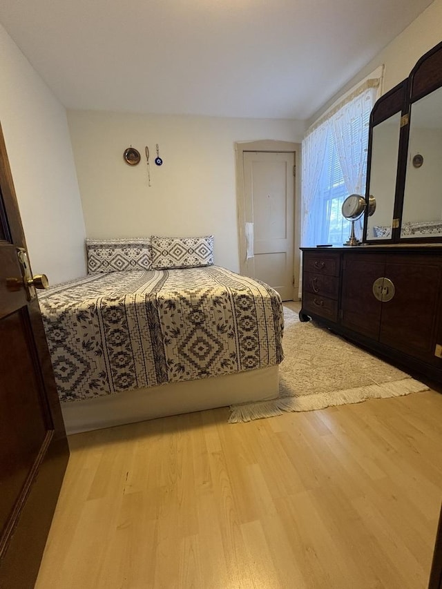 926 S Lathrop Ave, Forest Park, IL 60130 - bedroom with light wood finished floors