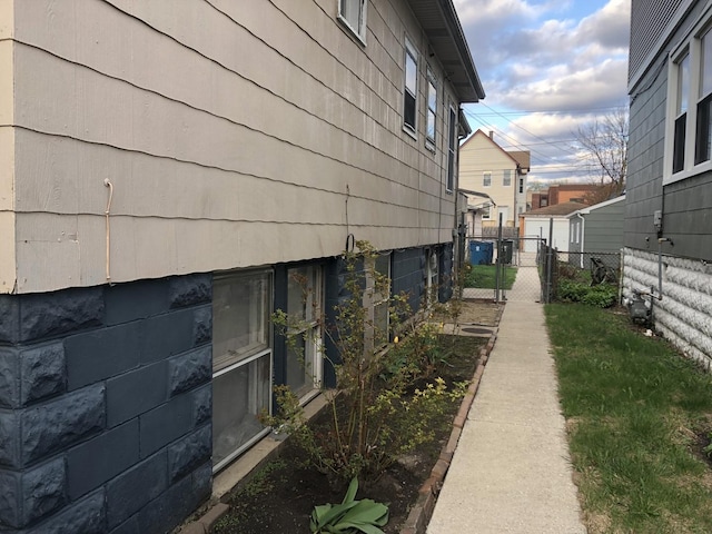 926 S Lathrop Ave, Forest Park, IL 60130 - view of property exterior with a gate and fence