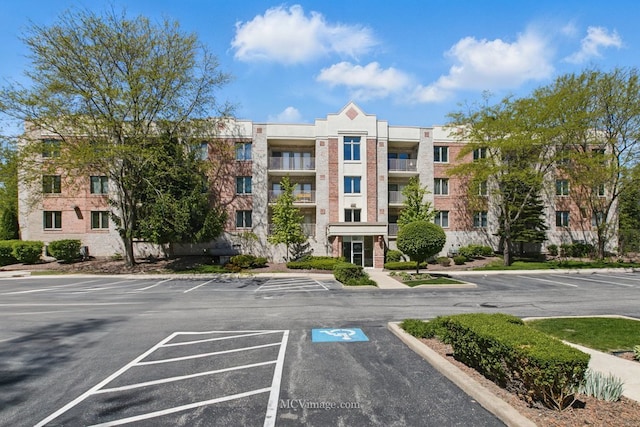 7841 W 157th St Unit 303, Orland Park, IL 60462 - view of apartment building / complex with uncovered parking