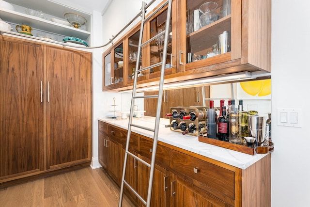806 Randall Ave, Downers Grove, IL 60515 - bar with light wood-type flooring