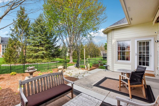 7160 Bannockburn Cir, Lakewood, IL 60014 - view of patio with a fenced backyard