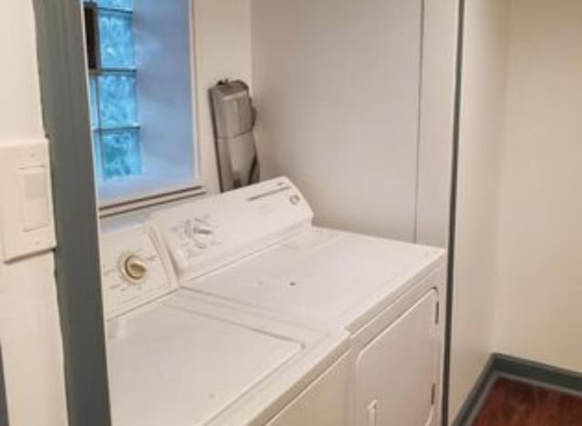555 E 88th Pl, Chicago, IL 60619 - clothes washing area featuring washing machine and clothes dryer and laundry area