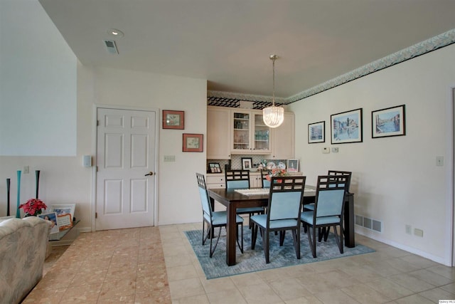 5620 Ridgeline Dr, Quincy, IL 62305 - dining space with baseboards