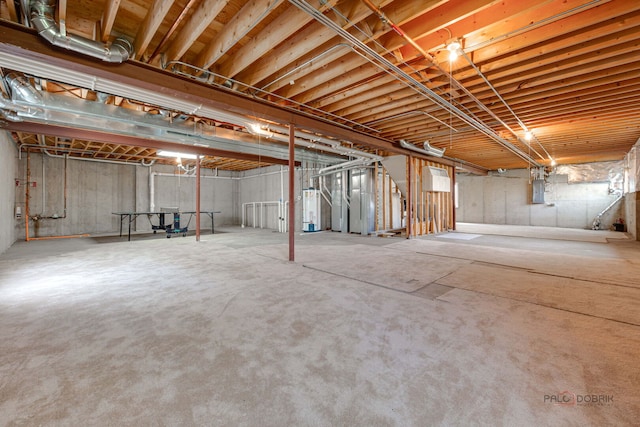 1330 Horizon Trl, Wheeling, IL 60090 - unfinished basement with water heater