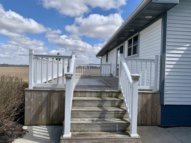 2700 E 600 N Rd, Milford, IL 60953 - wooden terrace with stairs
