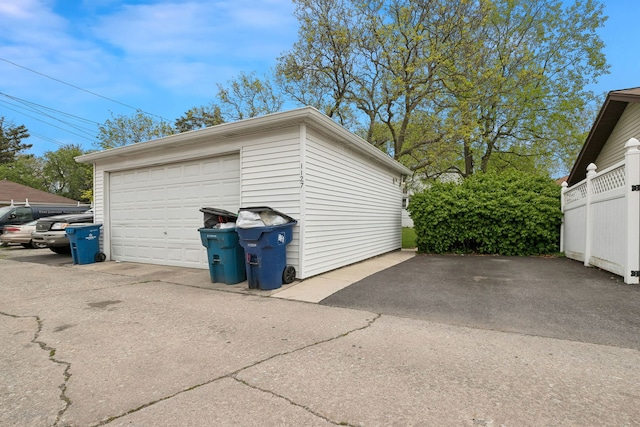 1127 Lathrop Ave, Forest Park, IL 60130 - view of detached garage