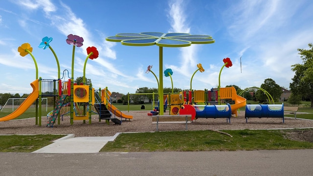 3670 Persimmon Dr, Algonquin, IL 60102 - view of community playground