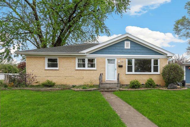 5932 107th Pl, Chicago Ridge, IL 60415 - bungalow with brick siding, a front lawn, and fence