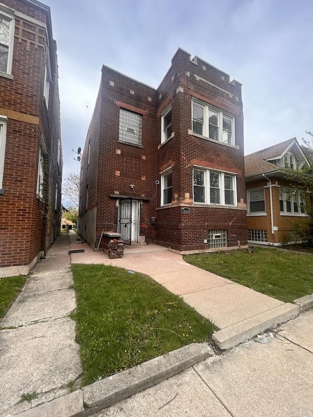 7646 S May St, Chicago, IL 60620 - exterior space