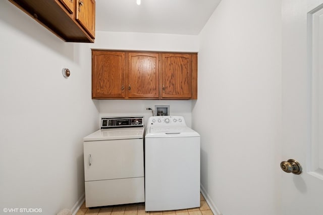1250 Rudolph Rd Unit 5B, Northbrook, IL 60062 - laundry area with cabinet space, washer and dryer, and baseboards